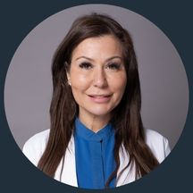 Dina Israelov, Midwife